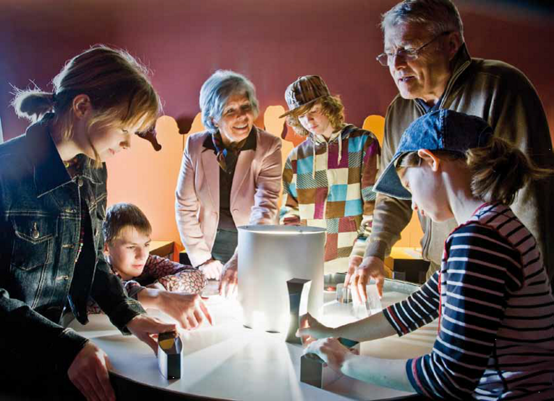 Foto Besucher Science Center der Inatura in Dornbirn