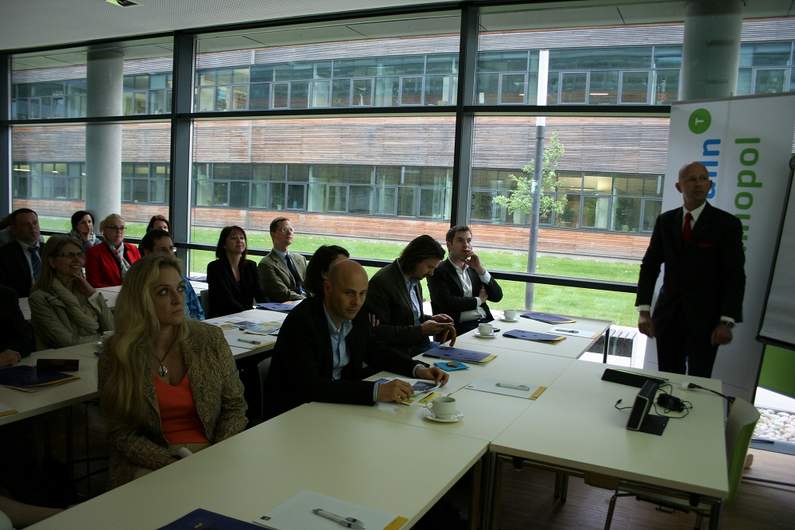Foto: Begrüßung im Campus Technopol Tulln durch DI Claus Zeppelzauer