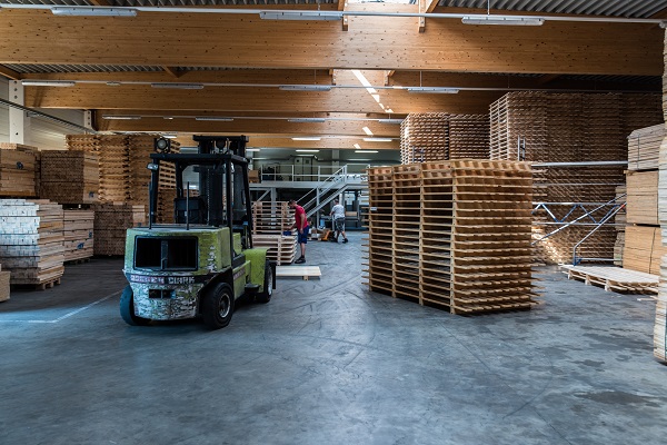 Innenaufnahme der neuen Fertigungshalle 